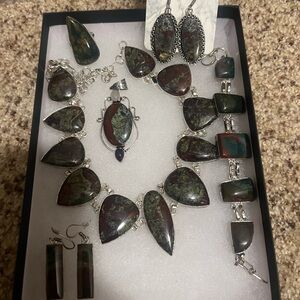 Elegant Silver and Green blood Stone Jewelry Set
